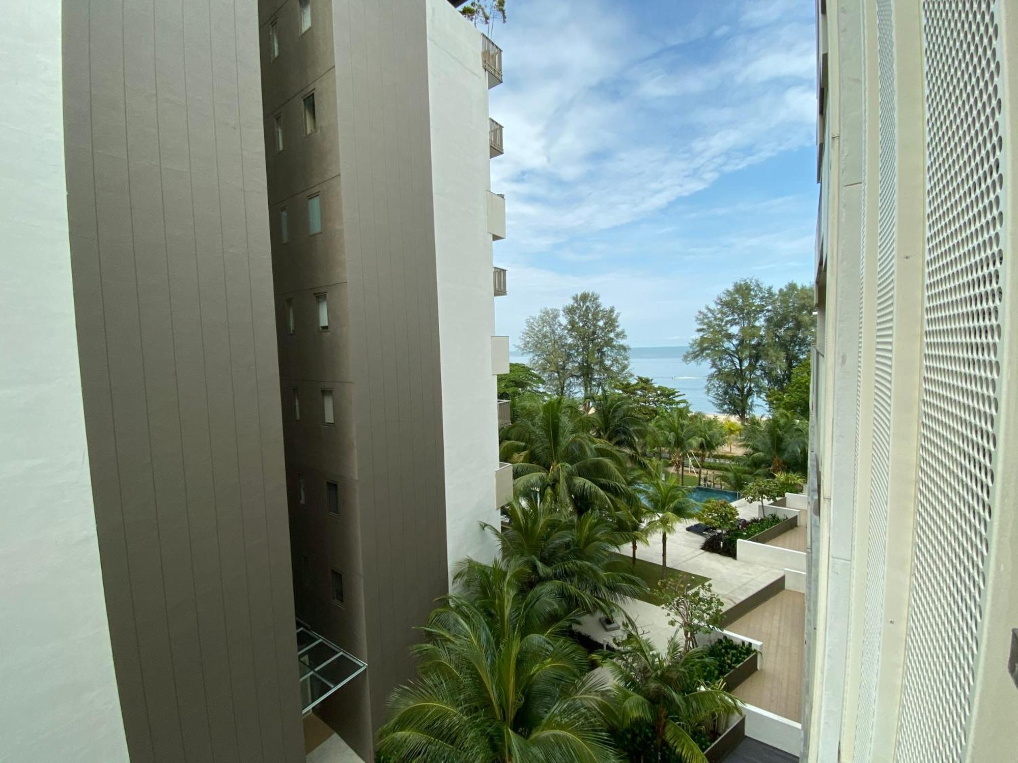By The Sea Cozy Beachfront Home 253 Batu Ferringhi Exterior photo